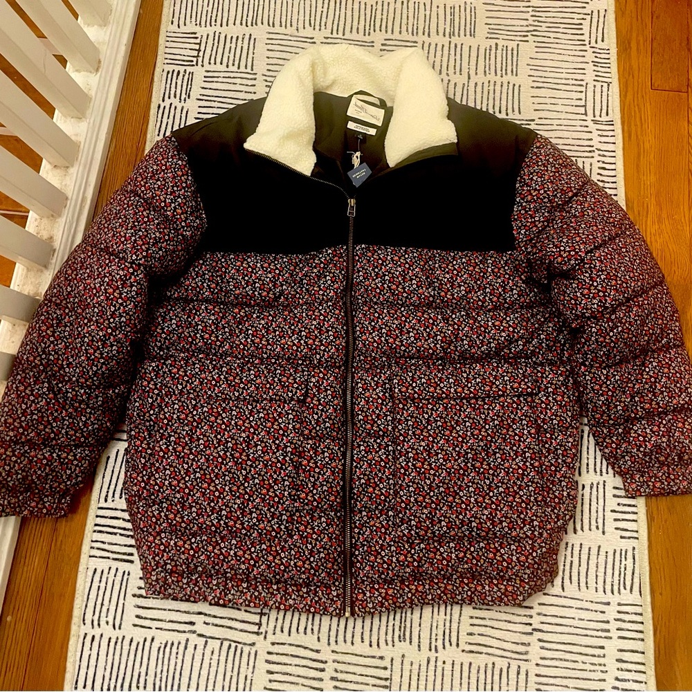 NWT Universal Threads puffy coat